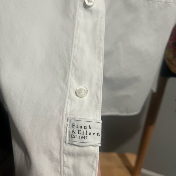 Frank & Eileen SILVIO Untuckable Button-Up Shirt SUPERLUXE in Small - Picture 15 of 16